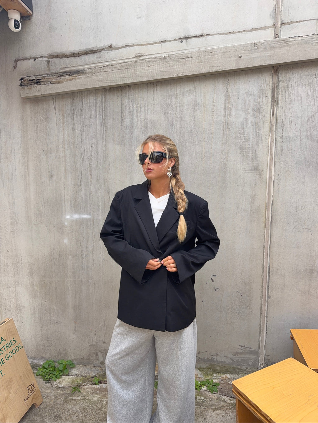 Oversized Back Slit Blazer Black