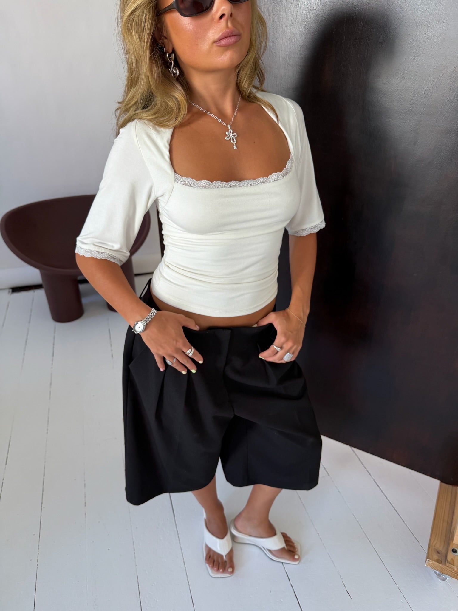 Bella Top White – Detalj Studios