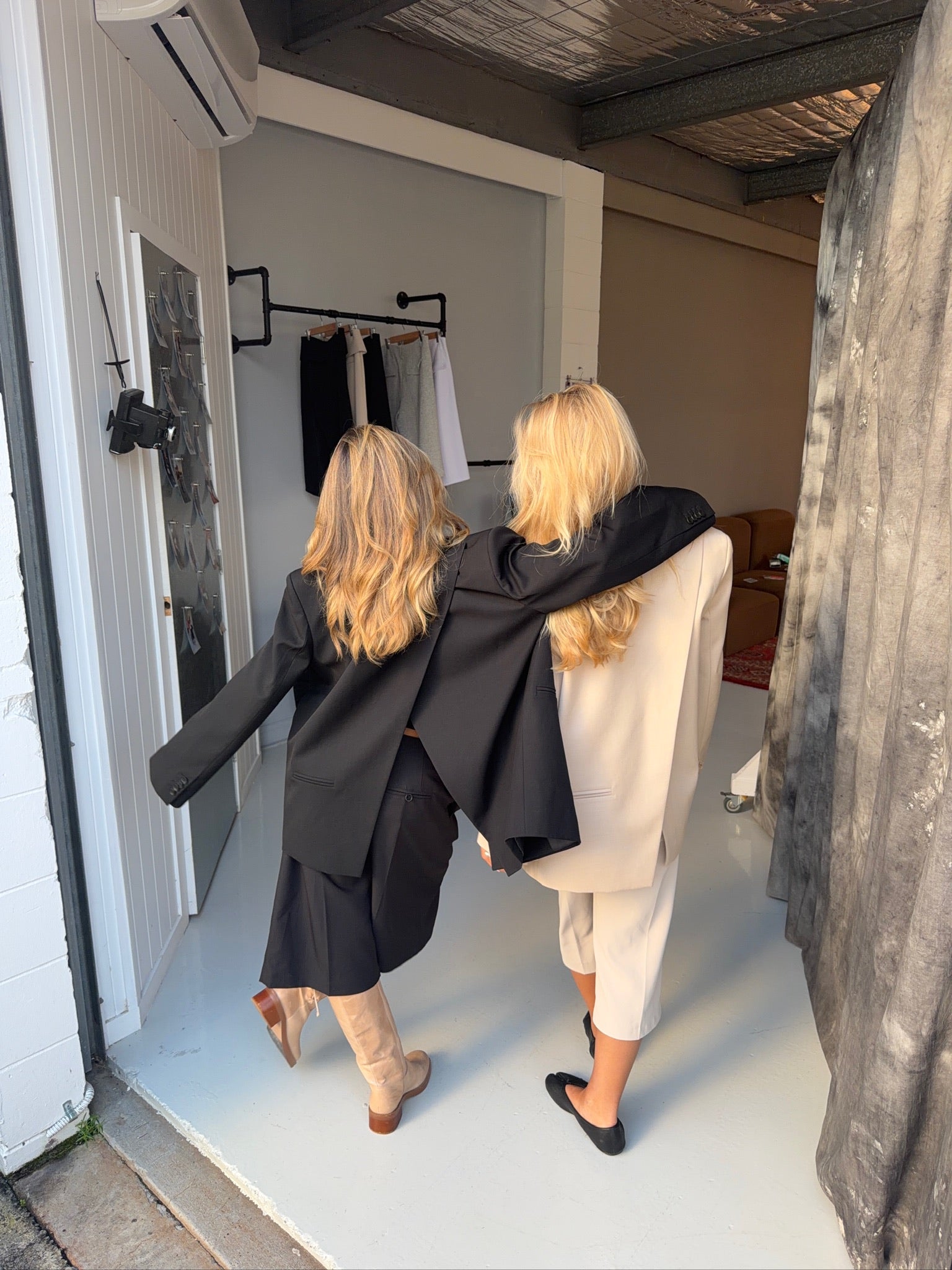 Oversized Back Slit Blazer Black